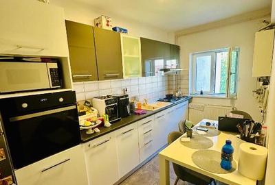 Apt. 2 cam, decomandat, centrala, AC, pe granita dintre S5 ?i S6