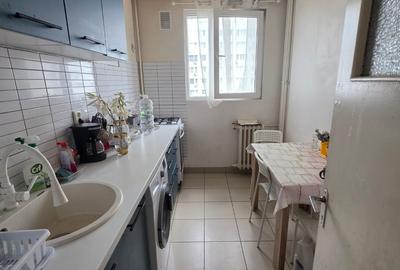 Apartament cu 3 camere semidecomandat în Dristor - 2