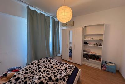 Calea Moșilor - Vodafone - bloc 1983 Calea Moșilor - Vodafone - bloc 1983 - 2