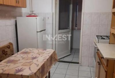 Apartament cu 3 camere decomandat, mobilat în Alexandru cel Bun