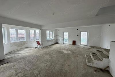 Casă cu Teren 319 Mp în Central - 4