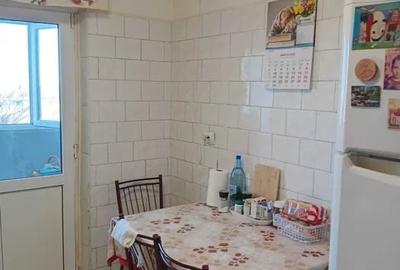 Apartament cu 3 camere semidecomandat, mobilat în Pantelimon - 2