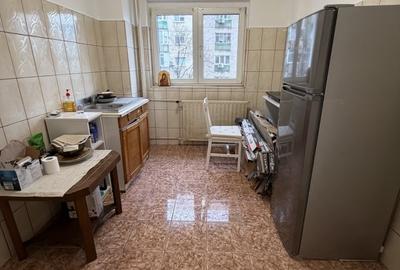 Apartament cu 3 camere semidecomandat, mobilat în Drumul Taberei - 7