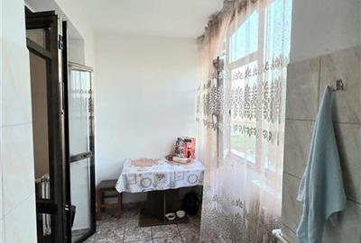 Garsonieră decomandată în Poarta 6 - 13