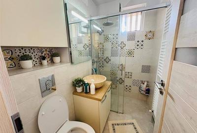 Apartament cu 3 camere semidecomandat, mobilat în Hipodrom 1 - 15