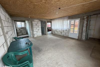 Casă cu 4 camere în Ciorani - 1