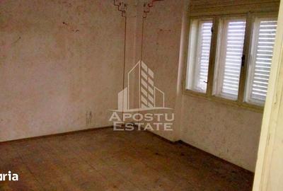Casă cu 4 camere cu Teren 1079 Mp în Vârfurile - 12