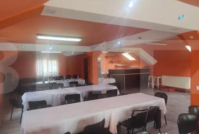 Spațiu comercial, de 300 mp, în Central - 9