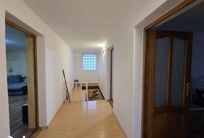 Casă cu 4 camere cu Teren 700 Mp în Central - 14
