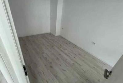 Apartament 2 camere, decomandat - zona Tractorul - 2