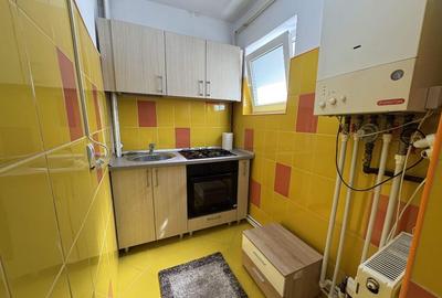 2 cam, et. 3, 37 mp, renovat, mobilat+utilat, zona Crisan - 12