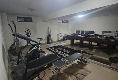 Casa ,zona Ford, suprafata utila 360 mp,teren 518 mp - 19