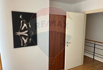 Apartament cu 3 camere semidecomandat, mobilat în Nordului - 17