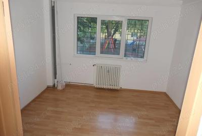 Spațiu comercial, de 55 mp, în Central - 7