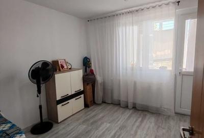 Apartament 4 camere renovat complet - Micro 16, Galați - 81 mp utili - 4
