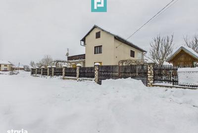 Casă cu 5 camere cu Teren 1000 Mp în Săvârșin - 2