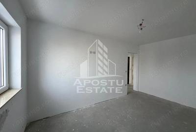 Casă cu 4 camere cu Teren 180 Mp în Giarmata - 2