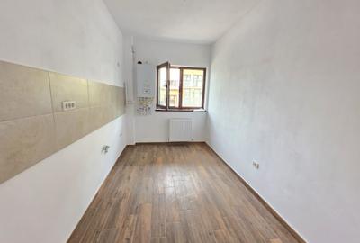 Garsonieră decomandată în Sânpetru - 4