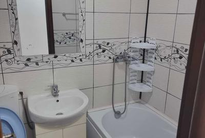 Apartament cu 2 camere semidecomandat în Micro 14 - 2