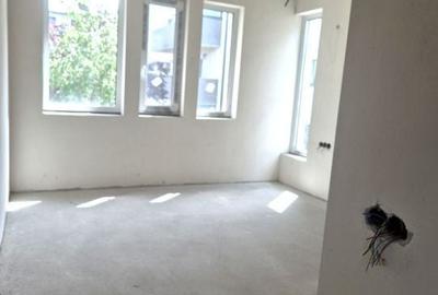 Casă cu 4 camere cu Teren 126 Mp în Florești - 4