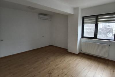 Apartament cu 3 camere decomandat în Universitate - 7