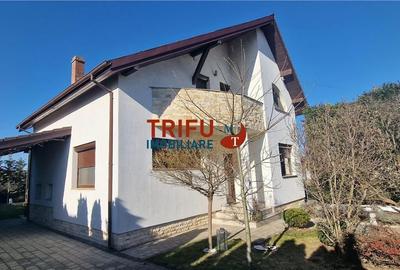 Casă cu 4 camere în Central