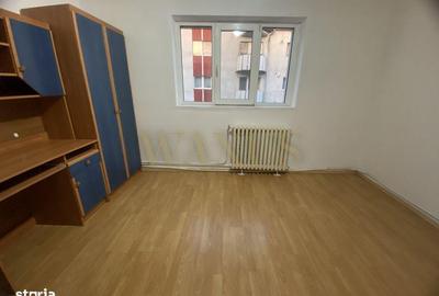 Apartament cu 3 camere în Central - 3