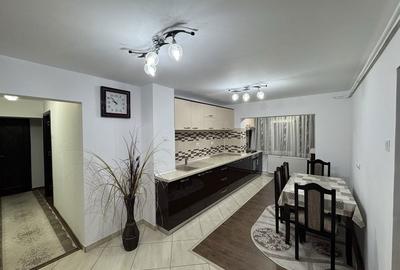Apartament cu 3 camere decomandat în Obcini