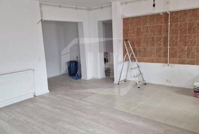 Apartament cu 3 camere, garaj - 2