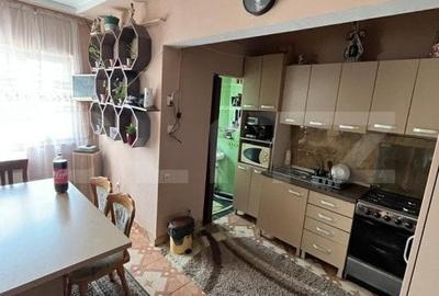 Casa de vanzare | 240mp utili | Zona Piata de Vechituri - 13