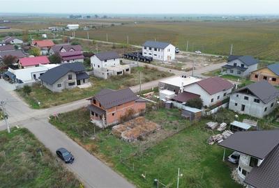 Casa noua la rosu de vanzare in Unirea Odobesti cu toate utilitatile - 6