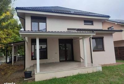 Casă cu 5 camere cu Teren 342 Mp în Balotești