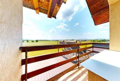 Rezidenta mobilata si echipata, cu lumina naturala, verdeata, vedere munte - 30