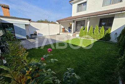 Casă cu 4 camere cu Teren 234 Mp în Central - 2