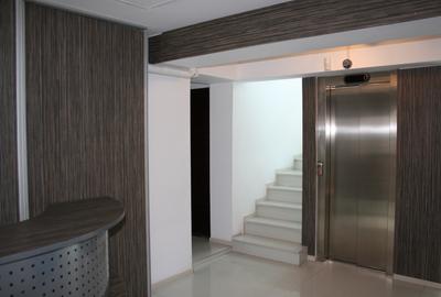 Clădire de Birouri - Unirii, Spații disponibile 120-140 mp, 0% comision - 3