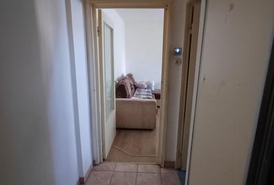 Apartament cu 3 camere semidecomandat în Central - 6