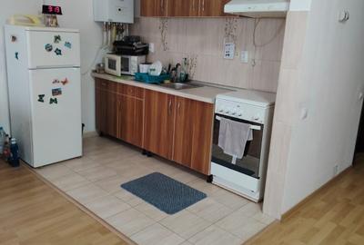 Apartament cu 3 camere decomandat în Florești - 1