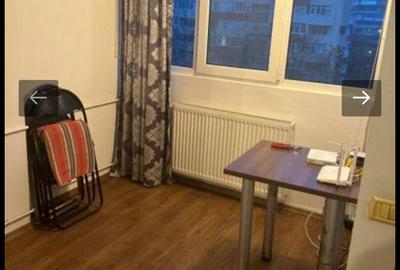 Garsonieră decomandată în Berceni