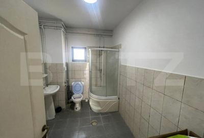 Spațiu comercial, de 200 mp, în Central