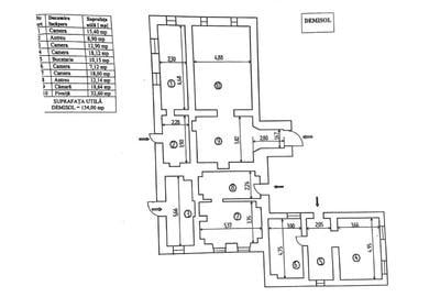 Casă cu 9 camere cu Canalizare în Centrul Istoric - 10