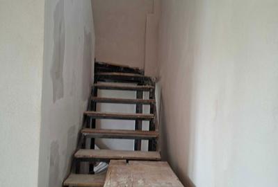 Apartament cu 4 camere decomandat în Turnișor - 6