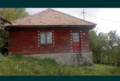 Teren intravilan de 9000 mp, în Secăria - 4