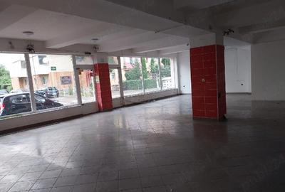 Spațiu comercial, de 140 mp, în Central - 1