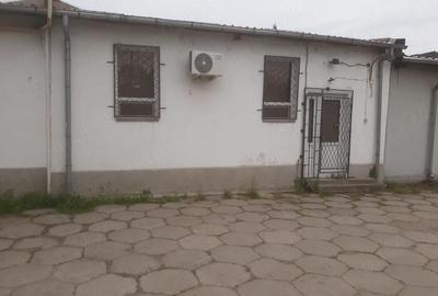Spațiu comercial, de 60 mp, în Central