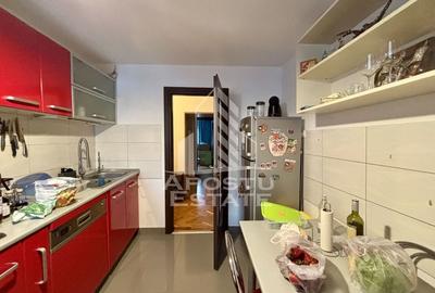 Apartament cu 4 camere, etaj intermediar, centrala, zona Shopping City - 6