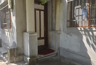 Casă cu 4 camere cu Canalizare în Coiciu