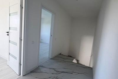 Casă cu 3 camere cu Teren 200 Mp în Central - 10