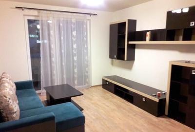 Apartament cu 2 camere decomandat, mobilat în P-ța Romană