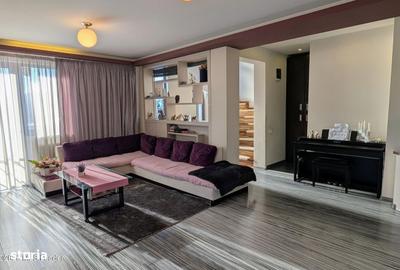 Casă cu 4 camere cu Canalizare în Central