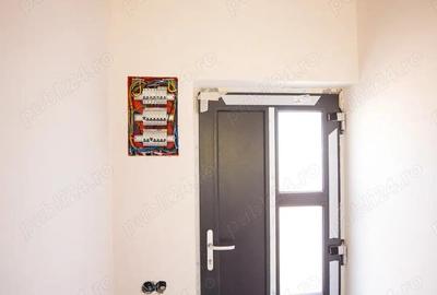 Casă cu 5 camere cu Teren 466 Mp în Central - 2